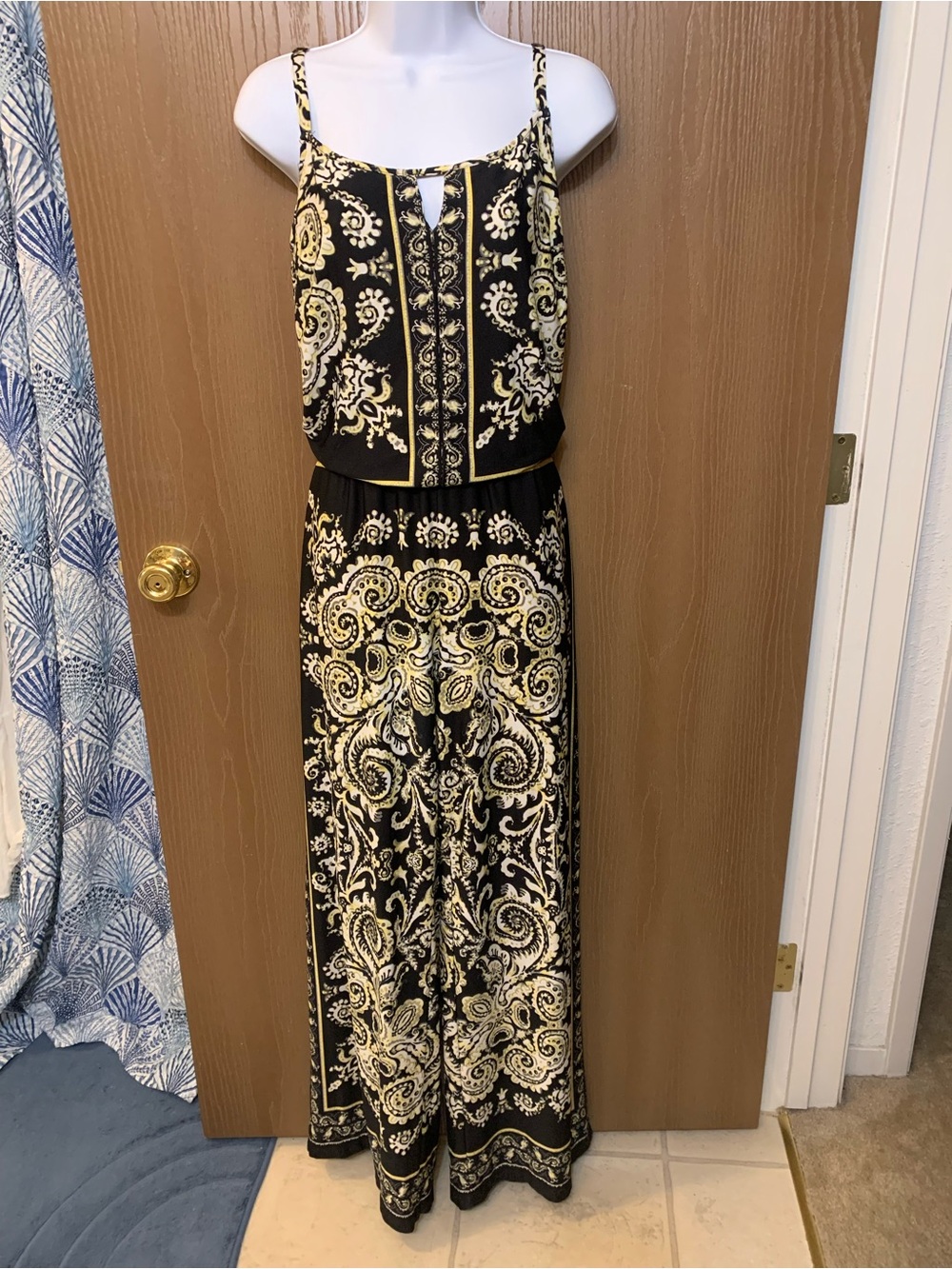 Cute Jumpsuit Size Medium